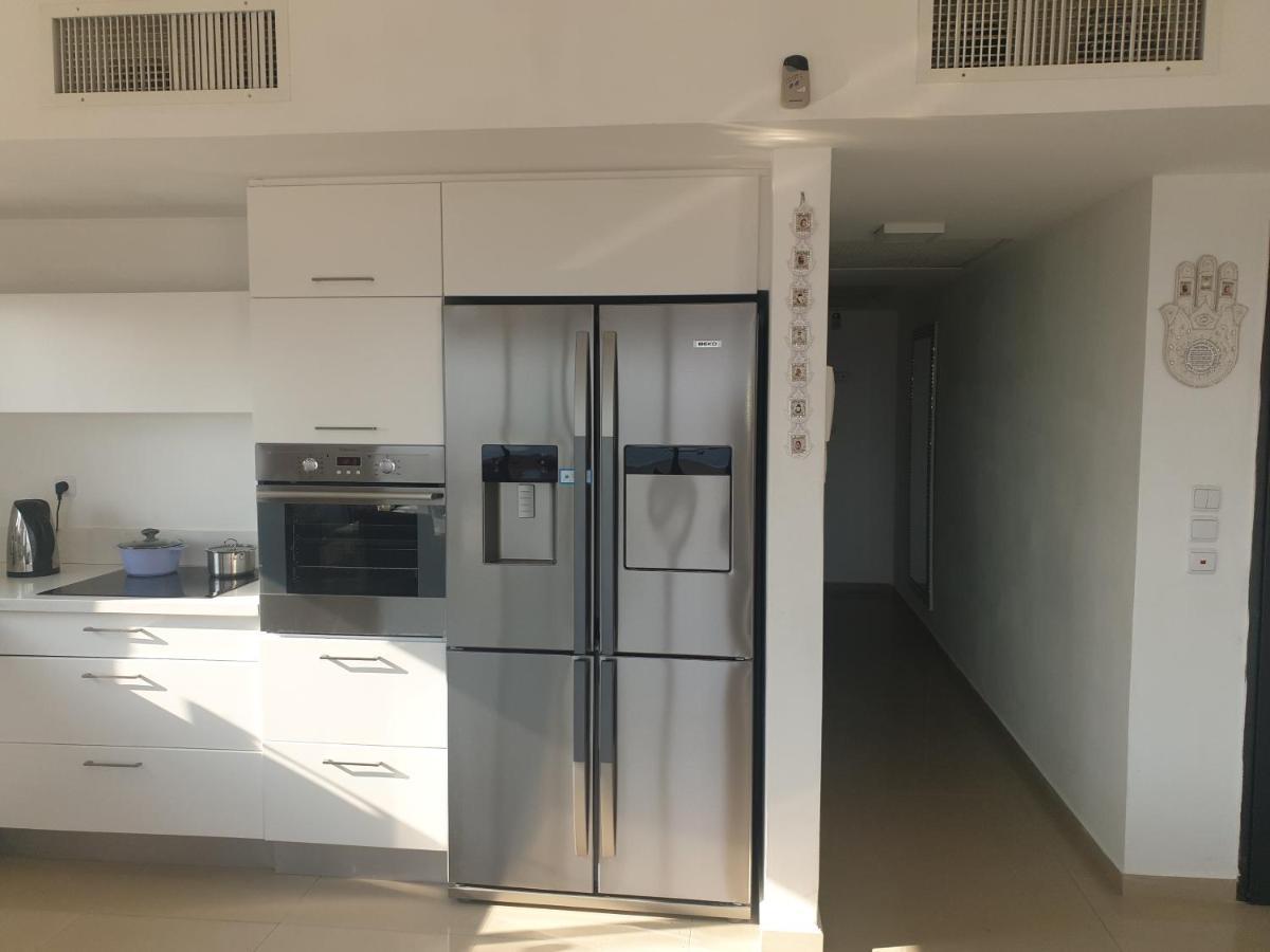 Luxury Exclusive Top Class Apartment On The Sea With Best Sea View And Jacuzzi רק למשפחות !!!! Eilat Exterior photo